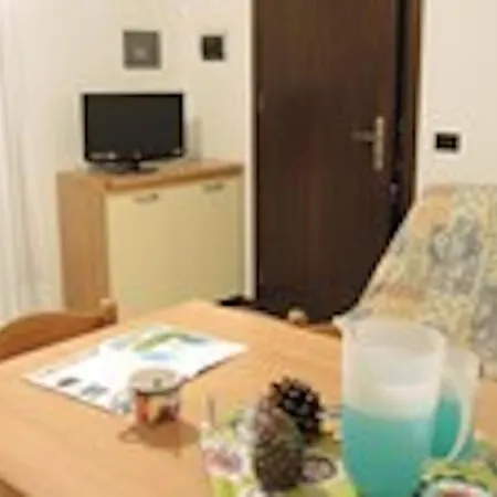 アパート Flat For Seven Guests In With Pool ビビオーネ