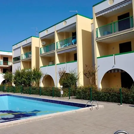 Apartment Three-room With Swimming Pool In The Nearby Of The Renowned Bibione