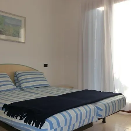 Three-room With Swimming Pool In The Nearby Of The Renowned Apartment