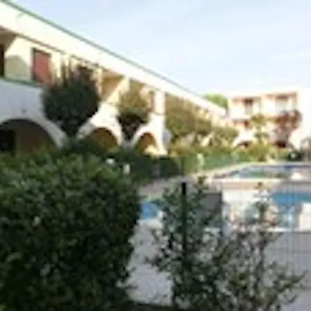 Three-room With Swimming Pool In The Nearby Of The Renowned Apartment *