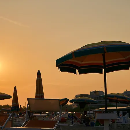 Three-room With Swimming Pool In The Nearby Of The Renowned Apartment Bibione