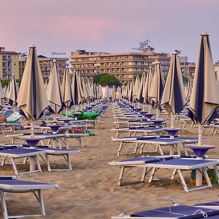 Apartment Three-room With Swimming Pool In The Nearby Of The Renowned Bibione