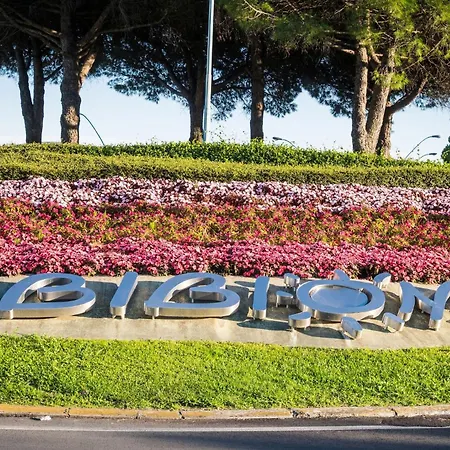 Three-room With Swimming Pool In The Nearby Of The Renowned Apartment Bibione