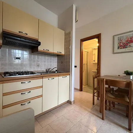 Flat For Seven Guests In With Pool * ビビオーネ